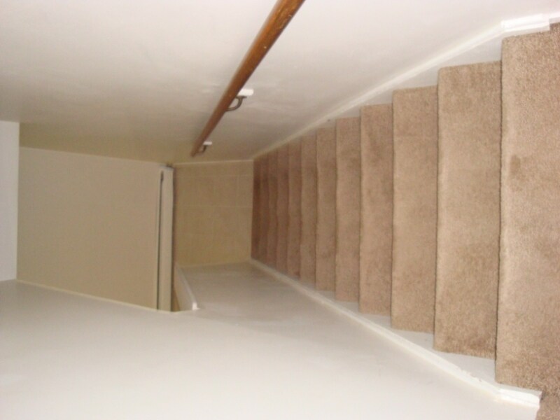 Building Photo - 3 Camelot Dr