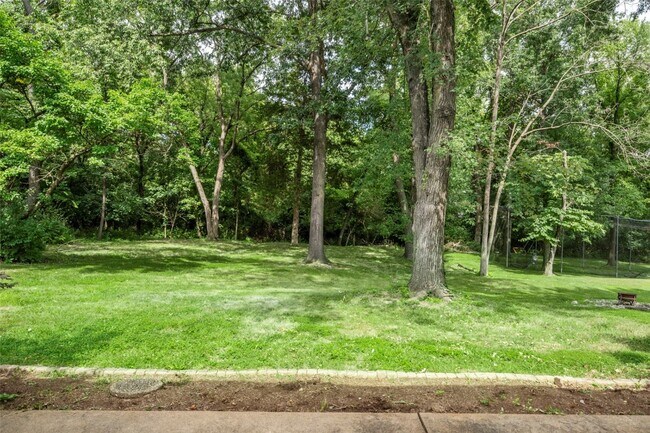 Building Photo - 791 Foxwick Dr