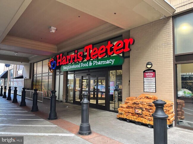 Building Photo - 2700 Bellforest Ct