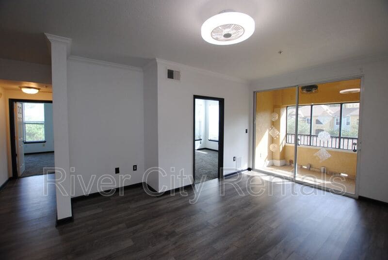 Building Photo - 8539 Gate Pkwy W