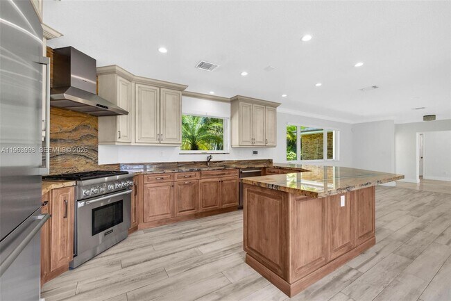 Building Photo - 10110 SW 66th St