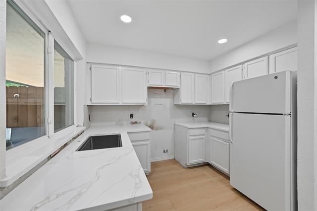 Building Photo - 730 Bluebonnet Dr