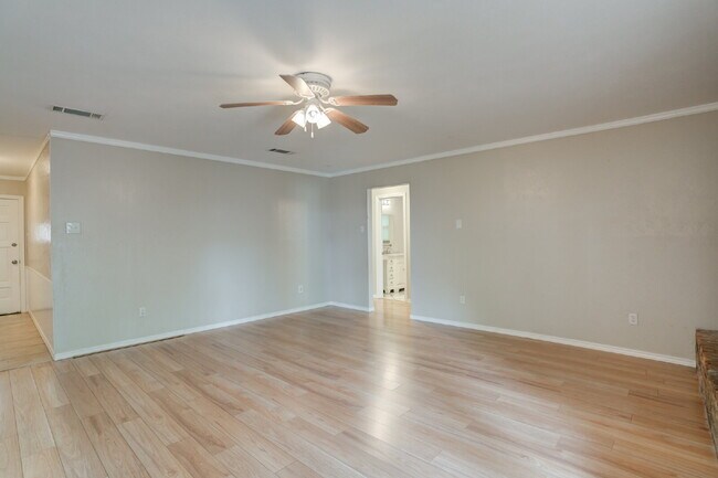 Building Photo - South Lubbock 4 bedroom 2 bath home