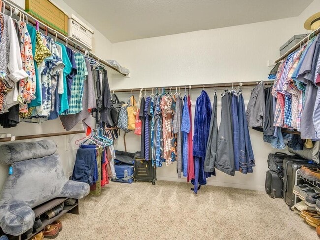 Building Photo - 2125 Sauterne Dr