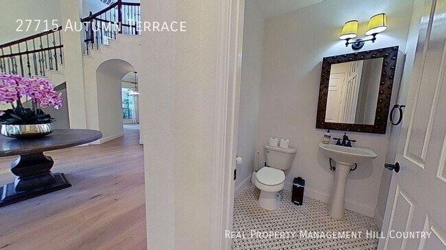 Building Photo - 27715 Autumn Terrace