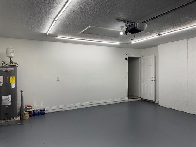 Building Photo - 3542 SW Margela St