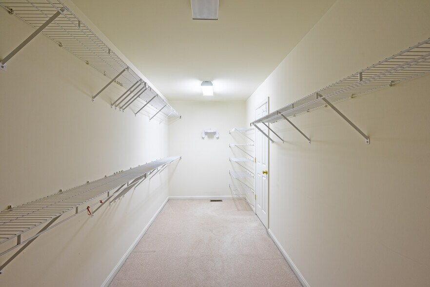 Building Photo - 47174 Chambliss Ct