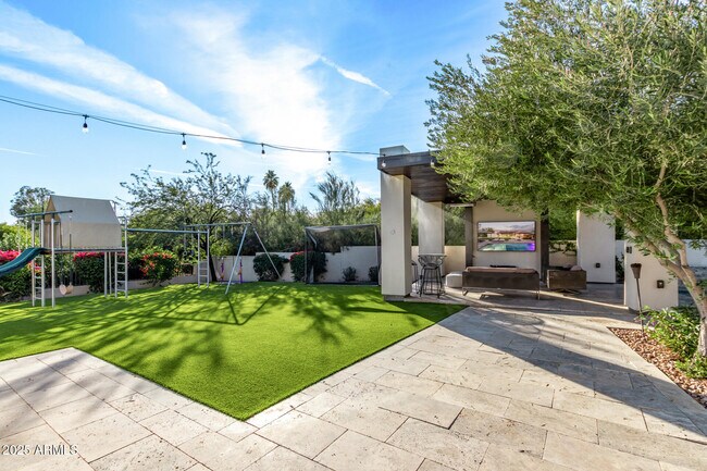 Building Photo - 6636 N 48th St