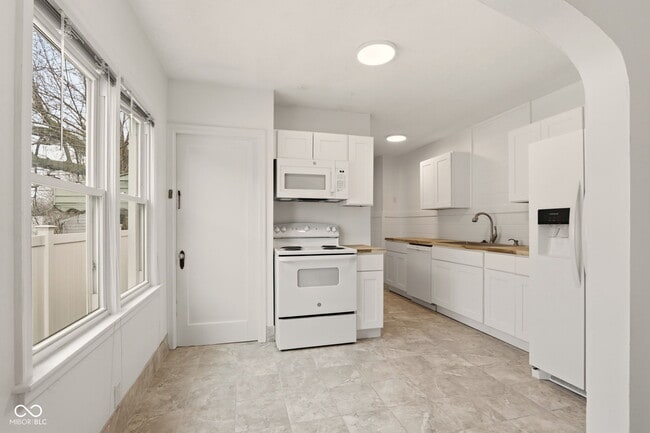 Building Photo - 1531 N Grant Ave