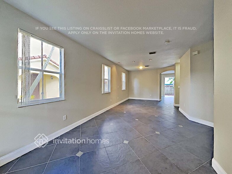 Building Photo - 15050 SW 9th Terrace