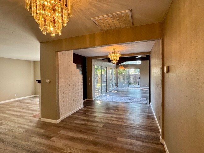 Building Photo - Beautiful Home Available in Rancho Cordova!