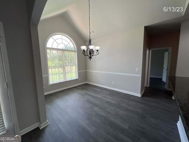 Building Photo - 80 Drew Cir