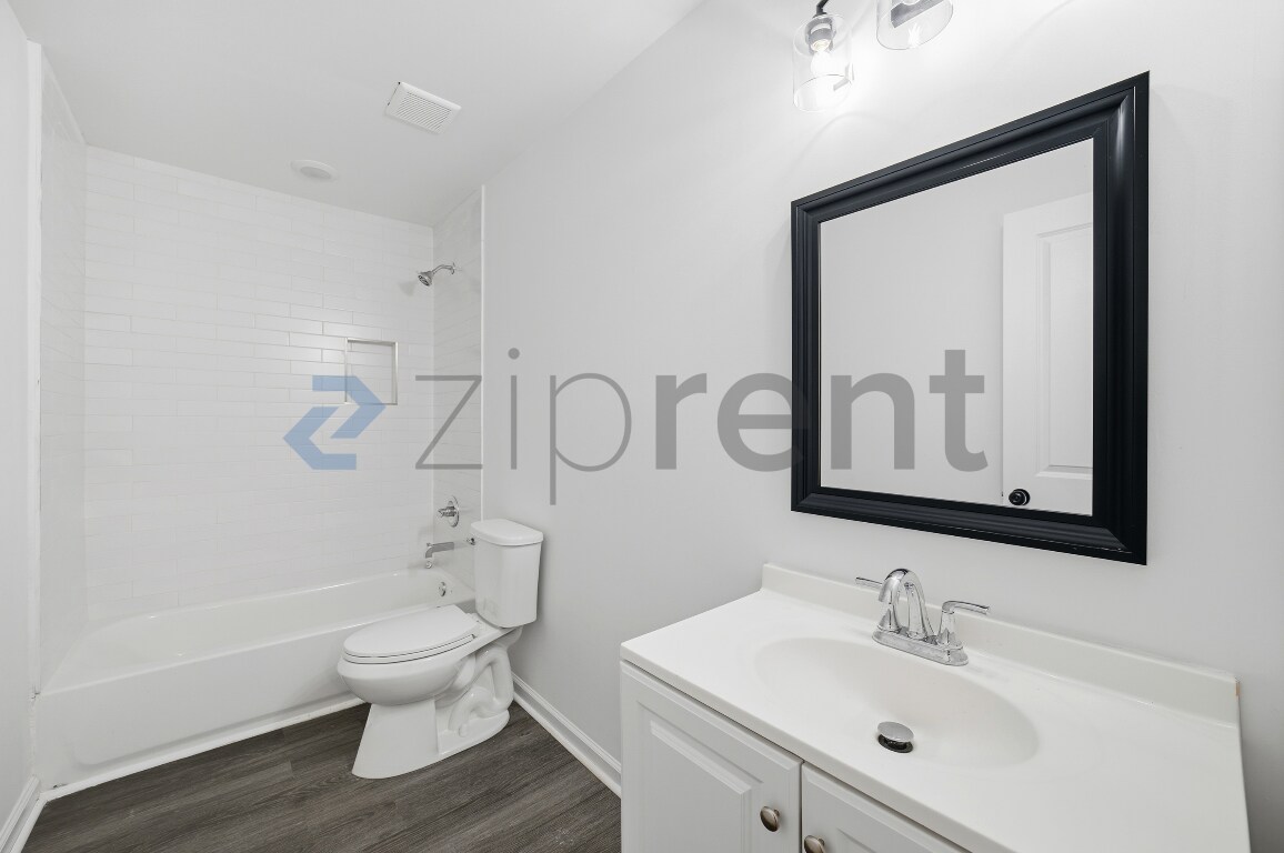 Building Photo - 175 Holly Rd NW