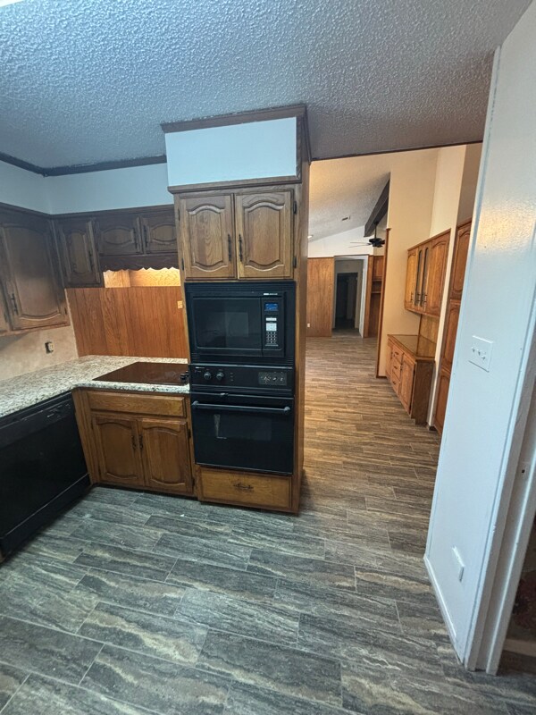 Building Photo - 1931 Post Oak Dr