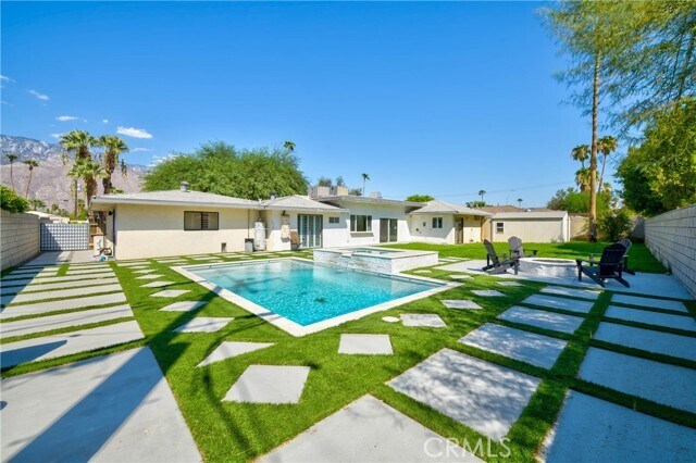 Building Photo - 642 S Mountain View Dr