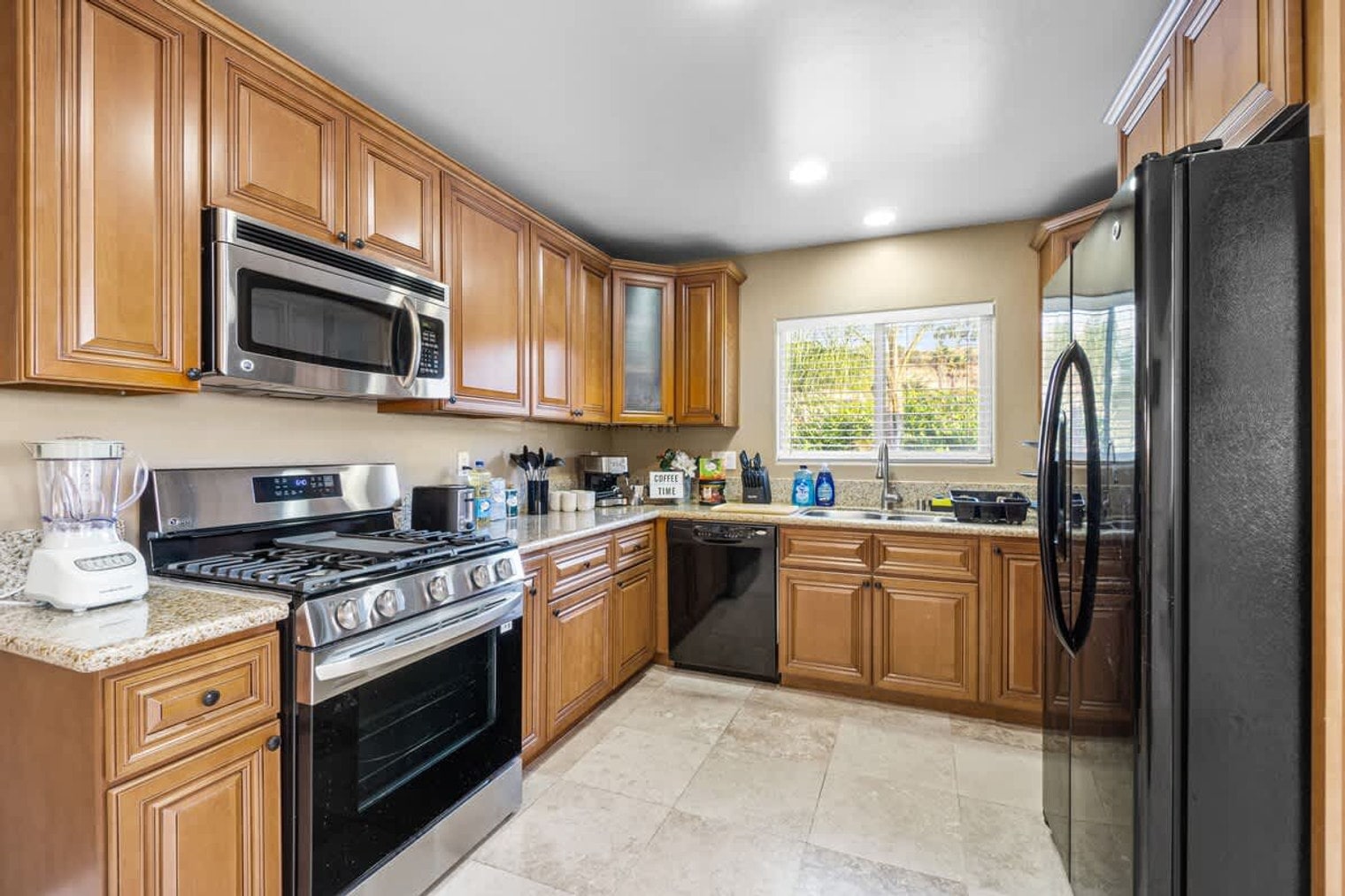 Building Photo - 6090 Rock St