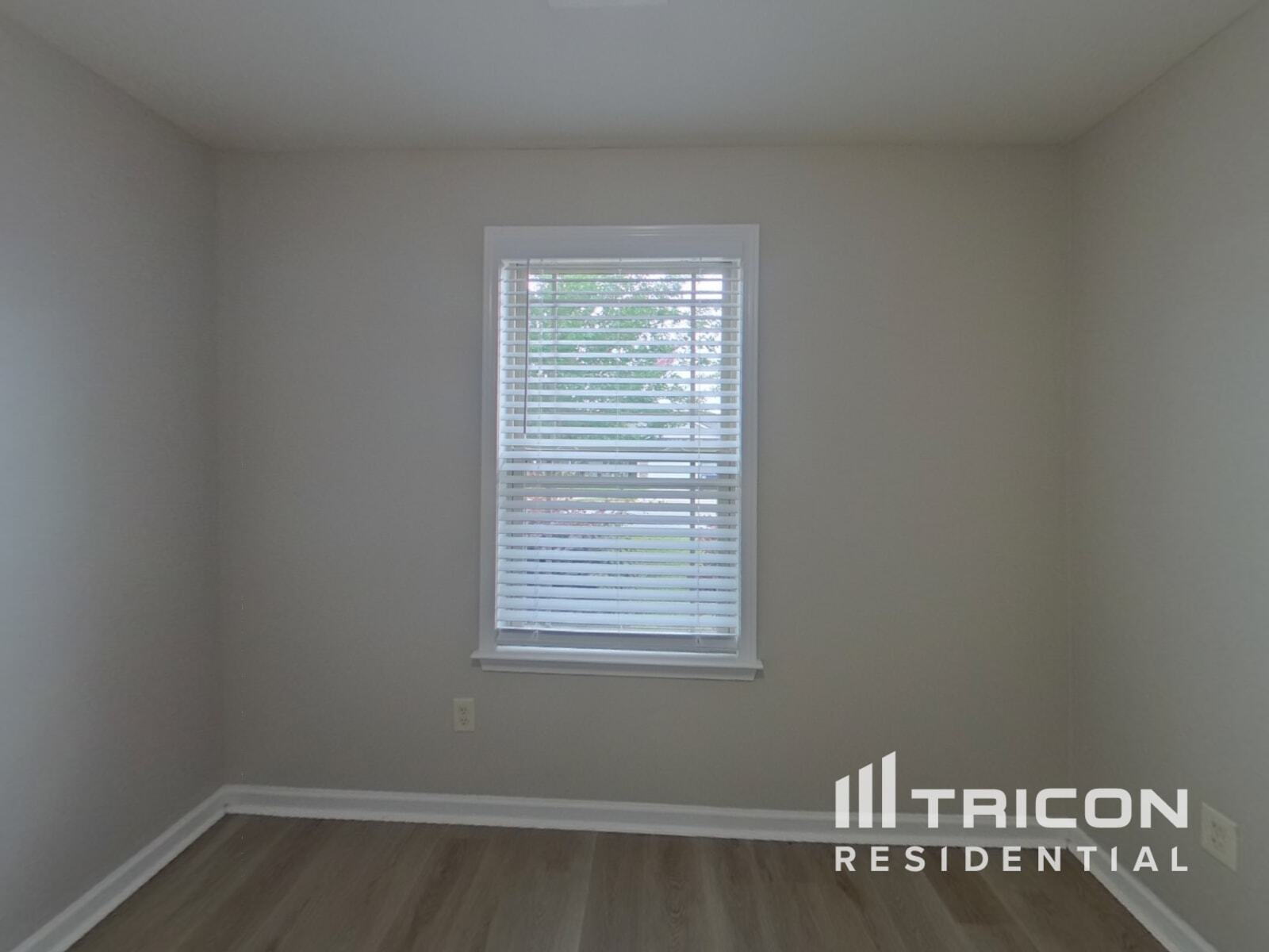 Building Photo - 205 Terilyn Ct