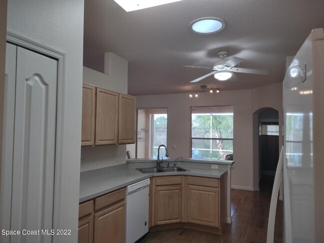 Building Photo - 1792 Ladderback Ct