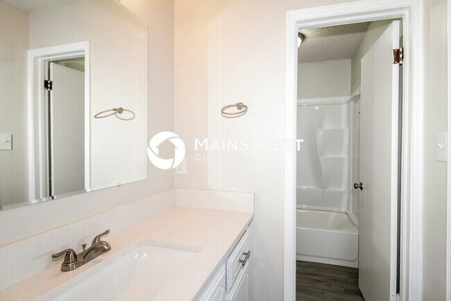 Building Photo - 3 Bedroom Pet-Friendly Home in Norman, OK ...