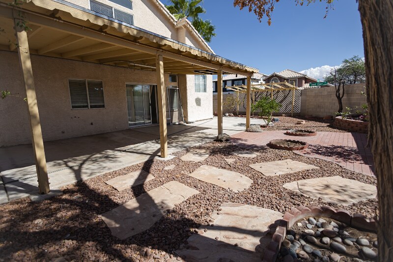 Building Photo - 7873 Laurelton Pl