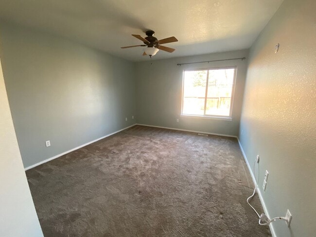 Building Photo - Beautifully Updated Home Near Dry Canyon Trailhead