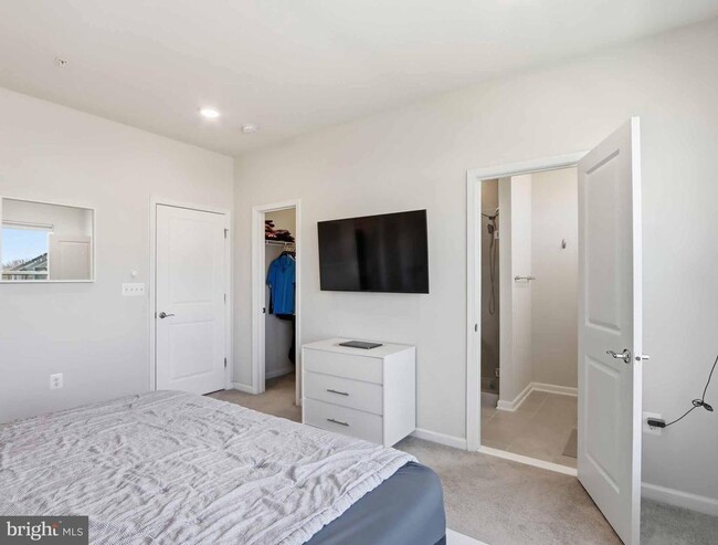 Building Photo - 3289 Watershed Blvd