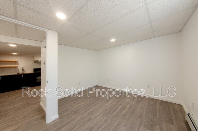 Building Photo - 1301 E 23rd St