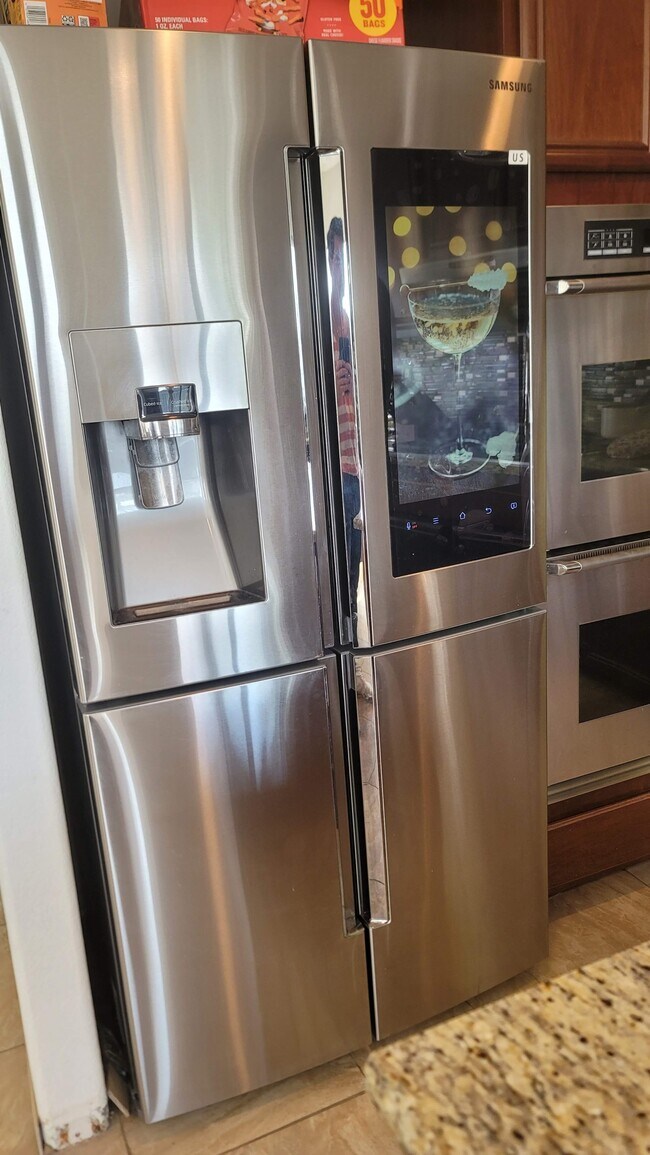 Building Photo - 2422 Pointe Pkwy