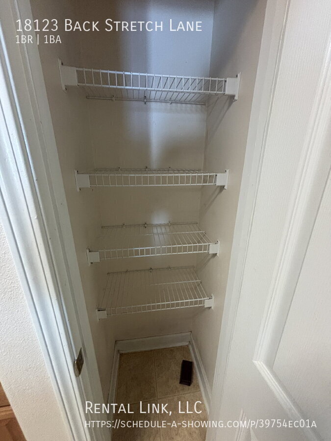 Building Photo - 18123 Back Stretch Ln