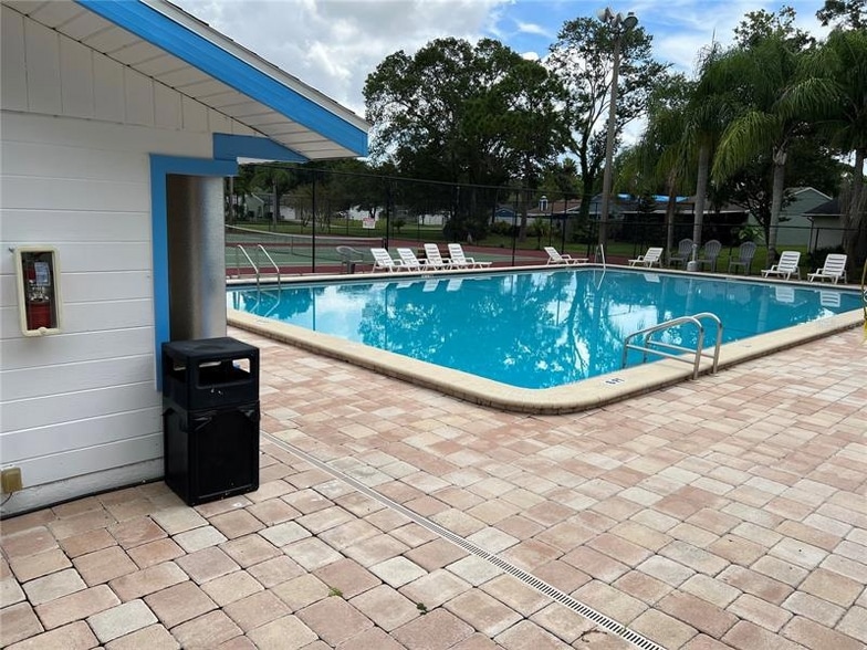 Building Photo - 403 Cedar Ridge Ct