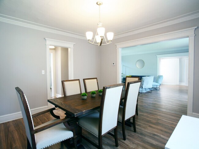 Building Photo - 3 Renovated Story 4 Bed - 2.5 Bath Colonial available for Rent