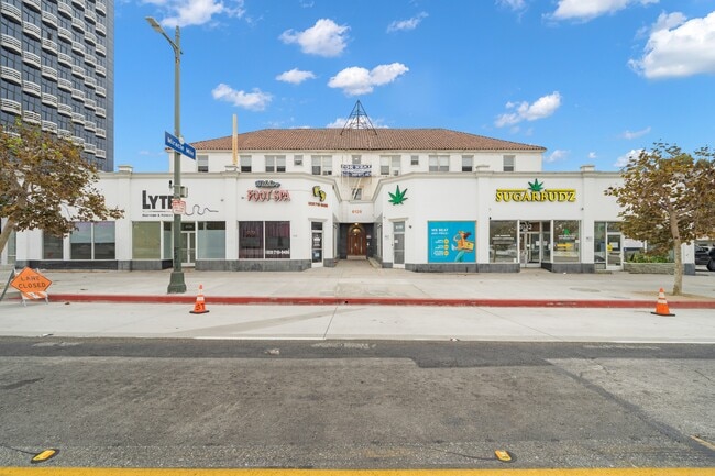 Building Photo - 6128 Wilshire Blvd