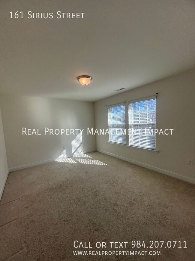 Building Photo - 161 Sirius St