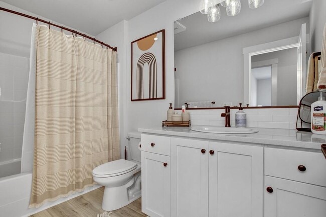 Building Photo - 16625 SW Botany Bay Ln