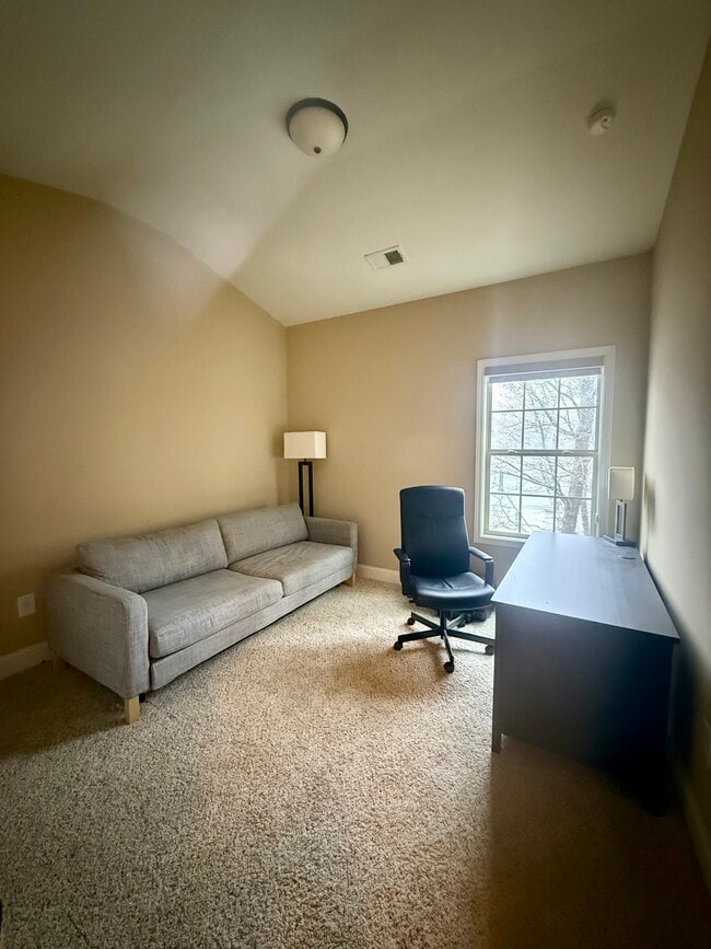 Building Photo - 2667 Willow Fld Xing