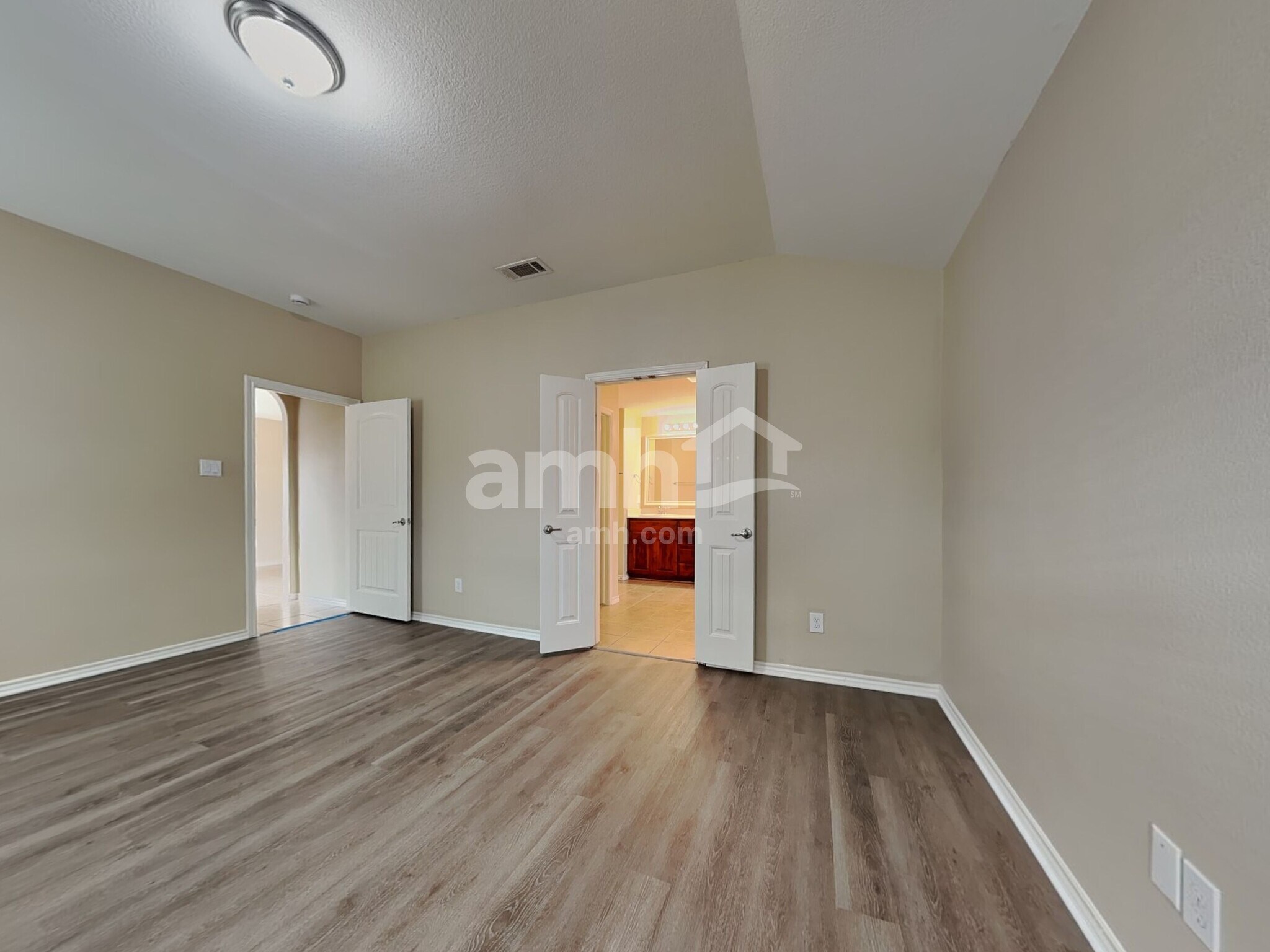 Building Photo - 5040 Britton Ridge Ln