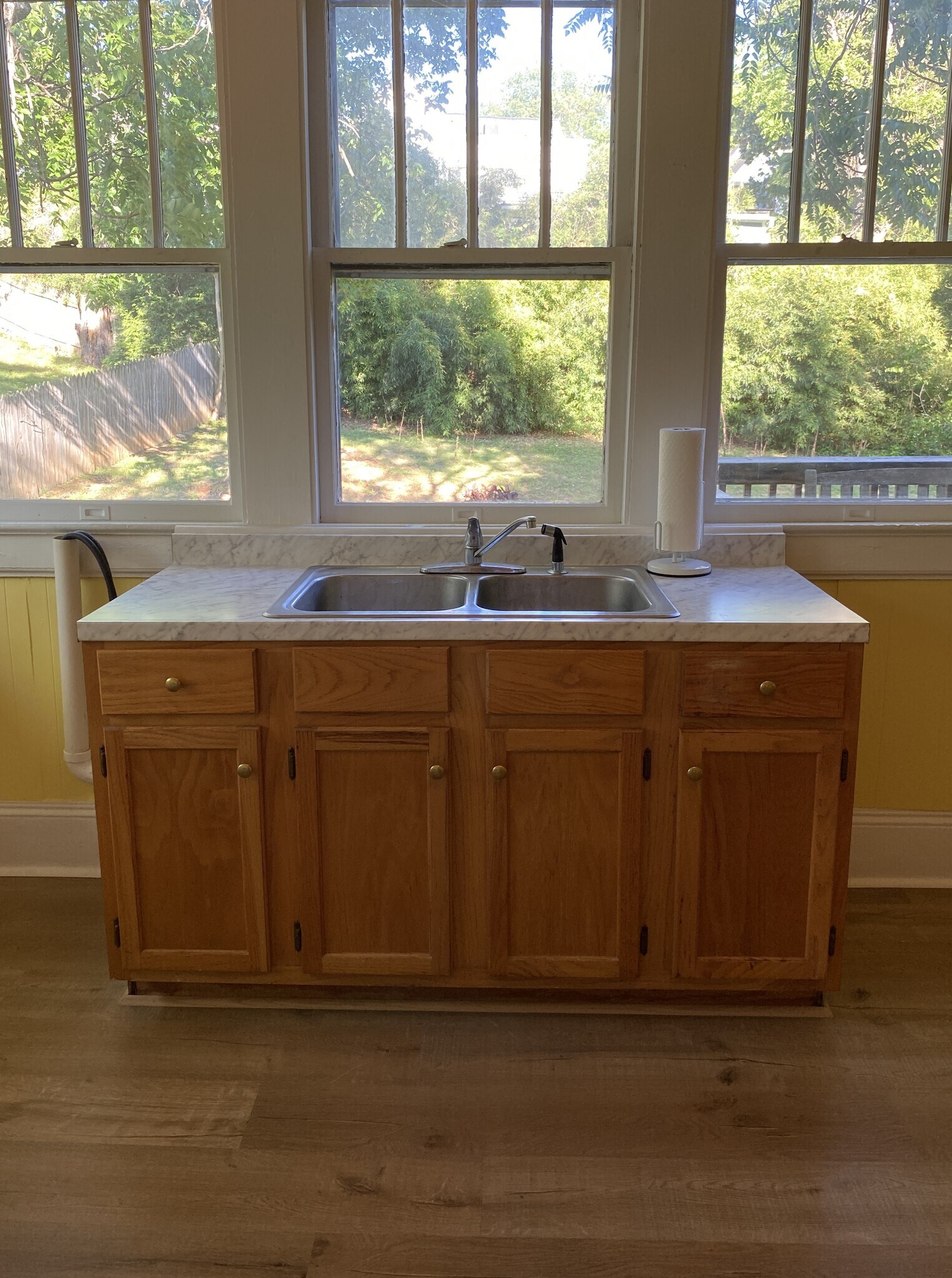 Kitchen - 222 W End Blvd