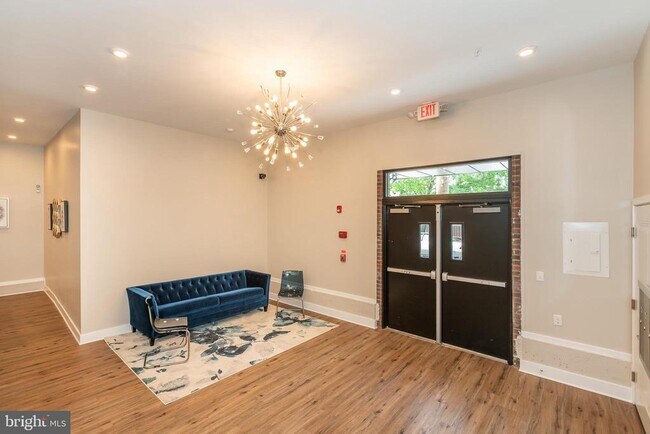 Building Photo - 2220 Master St