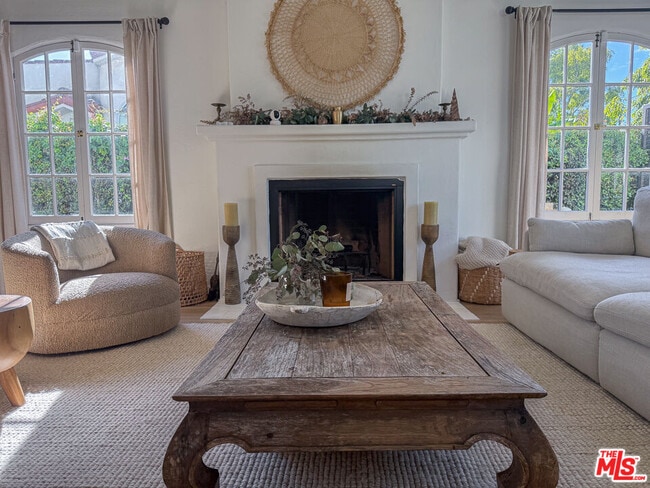 Building Photo - 316 S Wetherly Dr