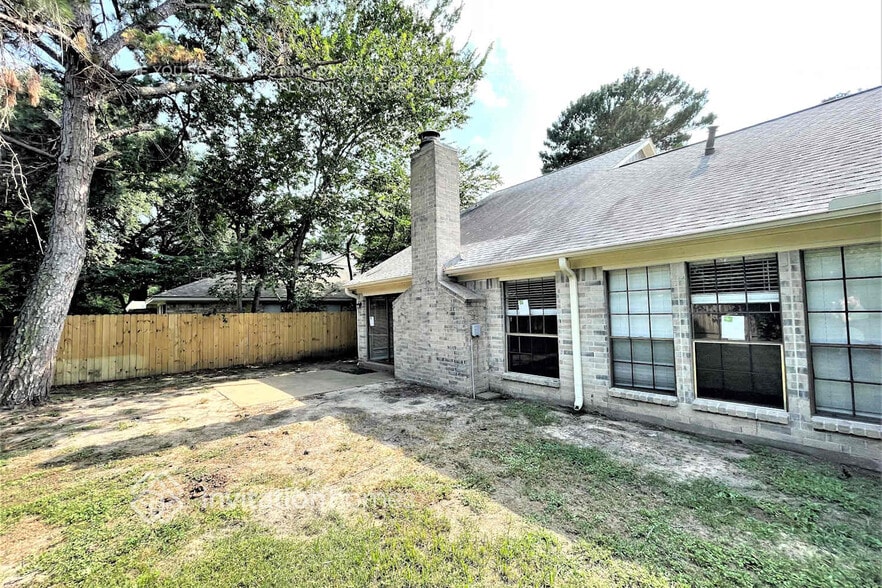 Building Photo - 12514 Mill Ln Dr