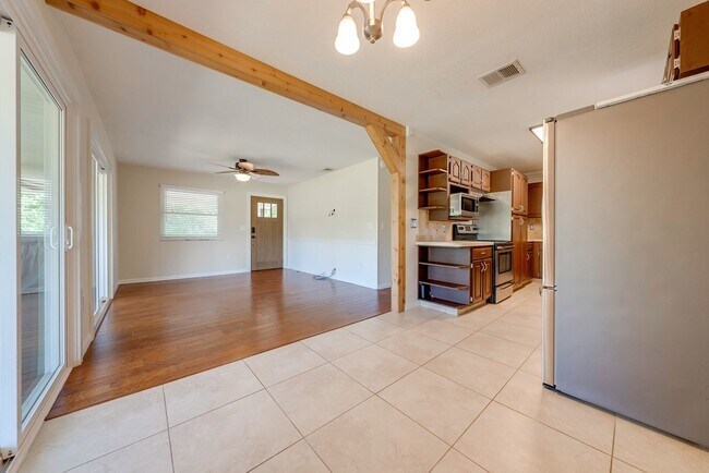 Building Photo - Serene 3-Bedroom Home on 1 Acre Lot