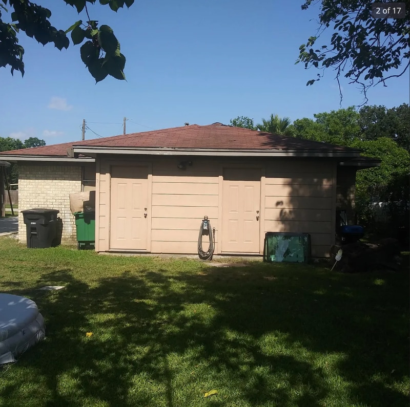 Building Photo - 4013 Amoor Ave