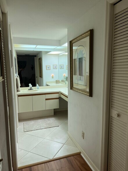 Building Photo - 7280 Coventry Ct