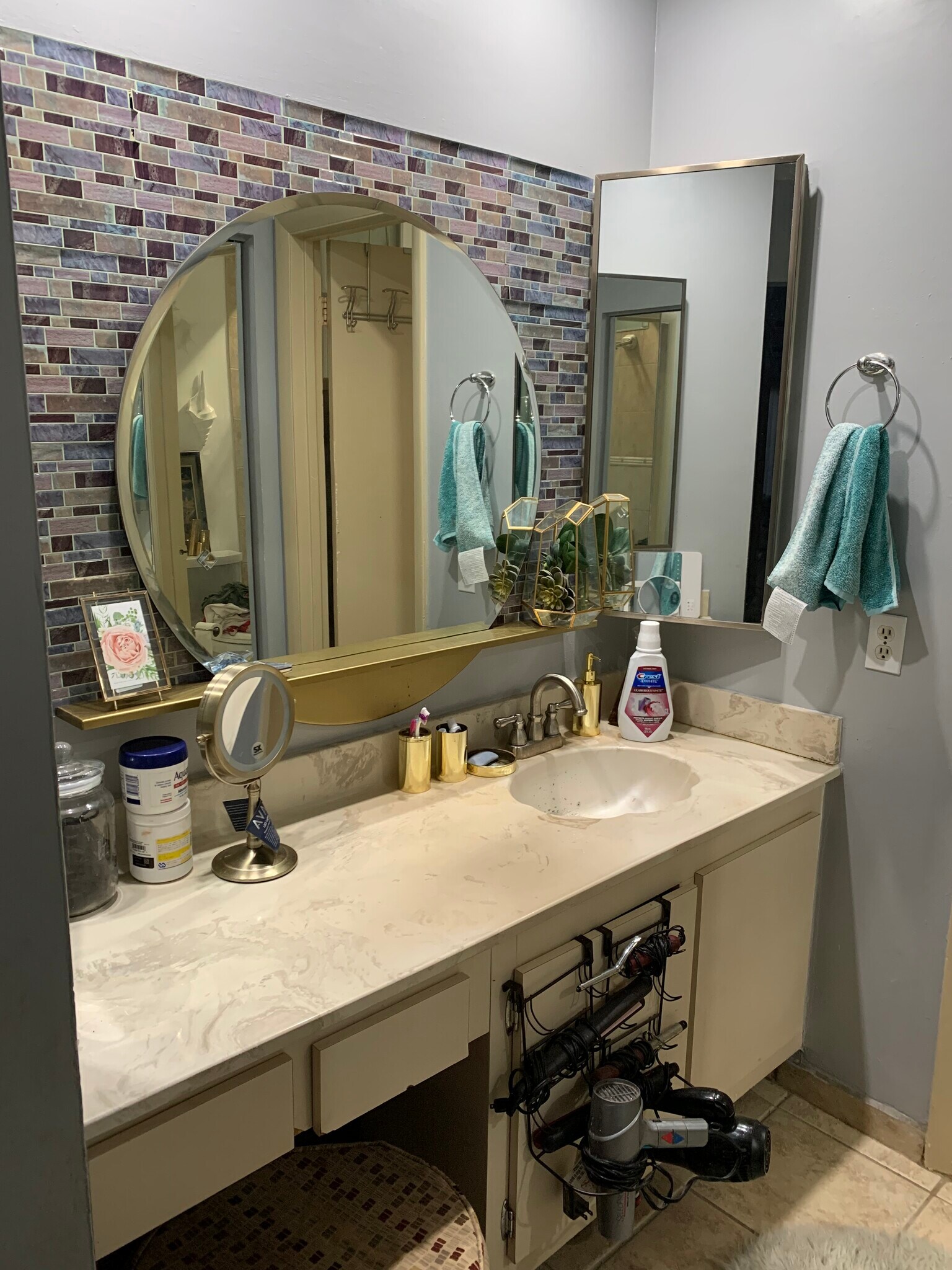 Master Bathroom - 1420 W Sandpiper Cir
