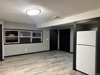 Building Photo - 2 Spencer Ave