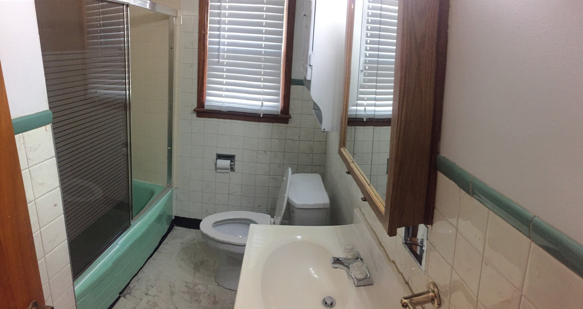 Building Photo - 35 Beechwood Pl