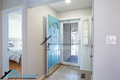 Building Photo - 106 Elmwood Cir