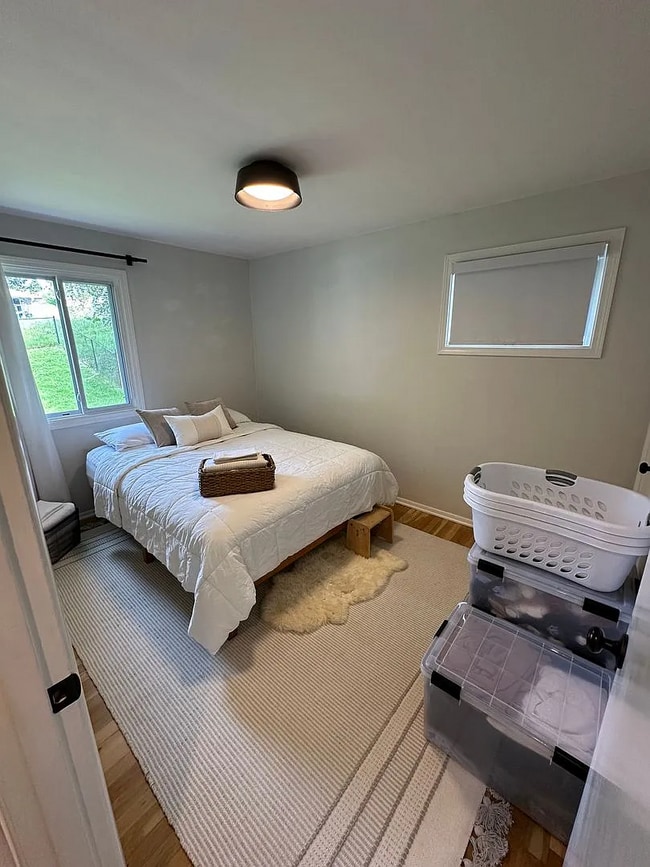 Building Photo - updated quality 4-bedroom, 2-bath home in Tacoma