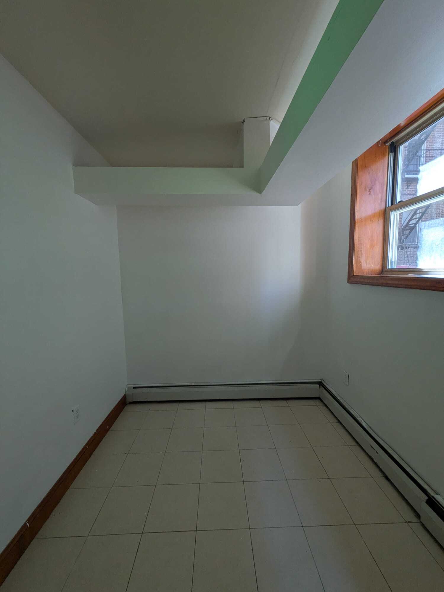 Building Photo - 93 W 33rd St