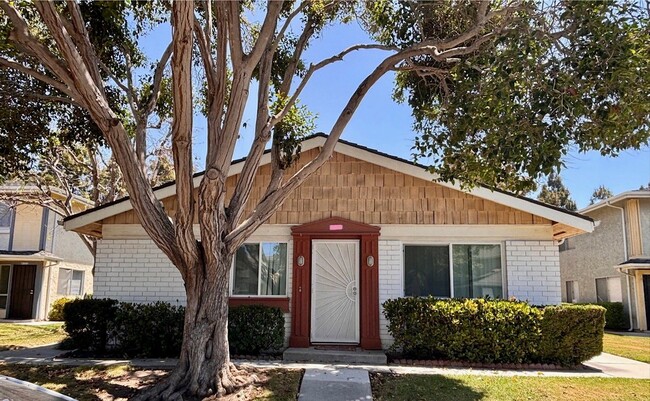 Building Photo - 2604 Rudder Ave